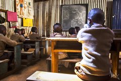 Nairobi: Výuka v Ngando Preparatory School